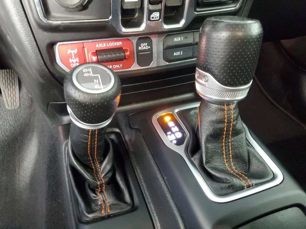Used 2021 Blue Jeep Mojave image 18