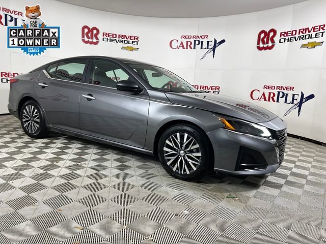 2024 Nissan Altima SV