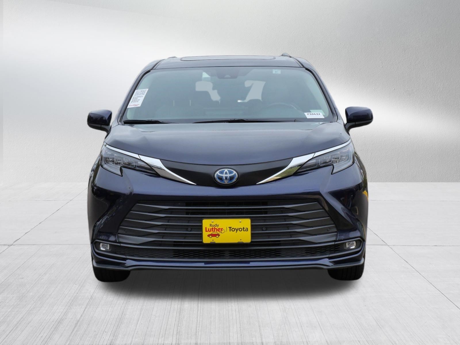 Certified 2025 Toyota Sienna XLE with VIN 5TDYRKECXSS237747 for sale in Golden Valley, Minnesota
