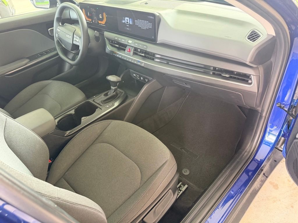 Used 2025 Blue Kia LXS image 35