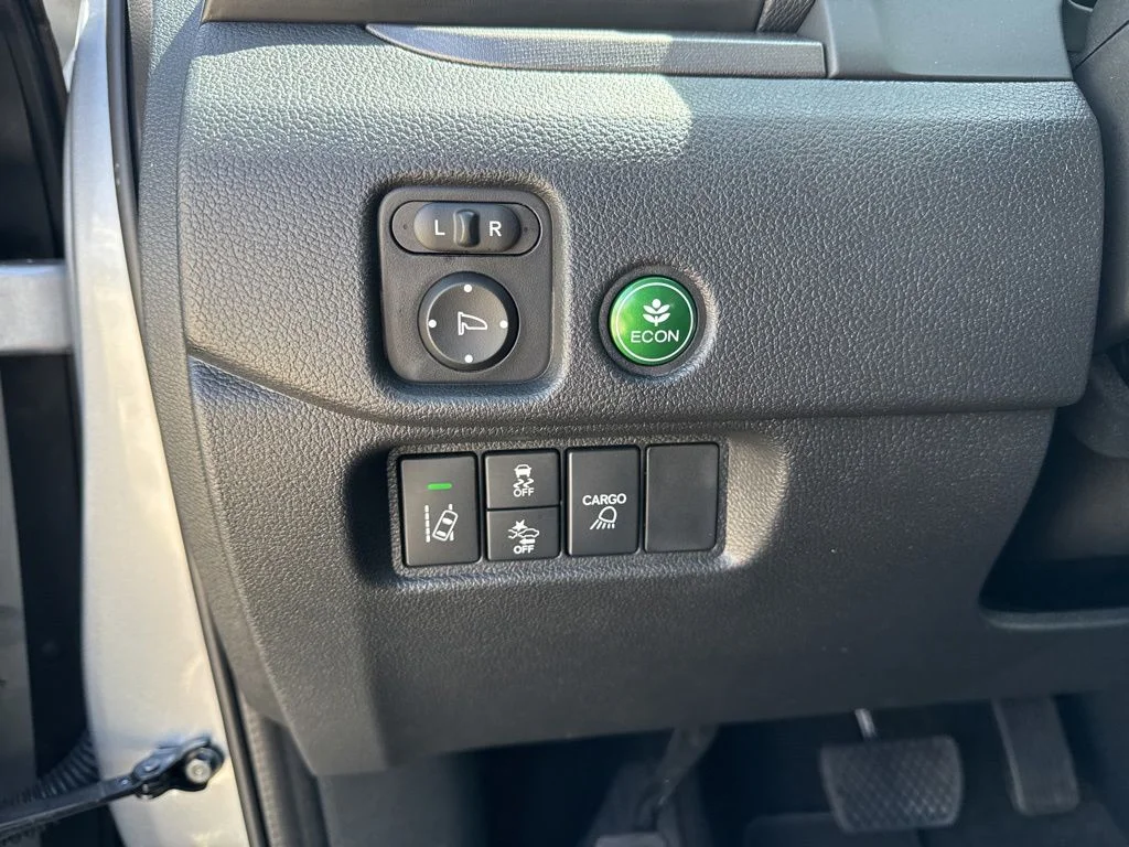 Used 2025 Black Honda RTL image 8