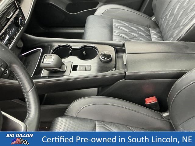 Used 2023 Champagne Silver Metallic Nissan Platinum image 14