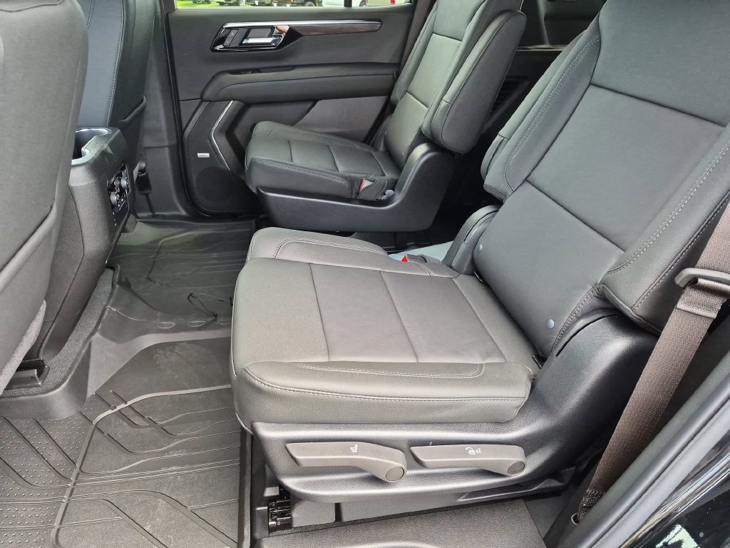 2027 Chevrolet Tahoe Z71 - Photo 29