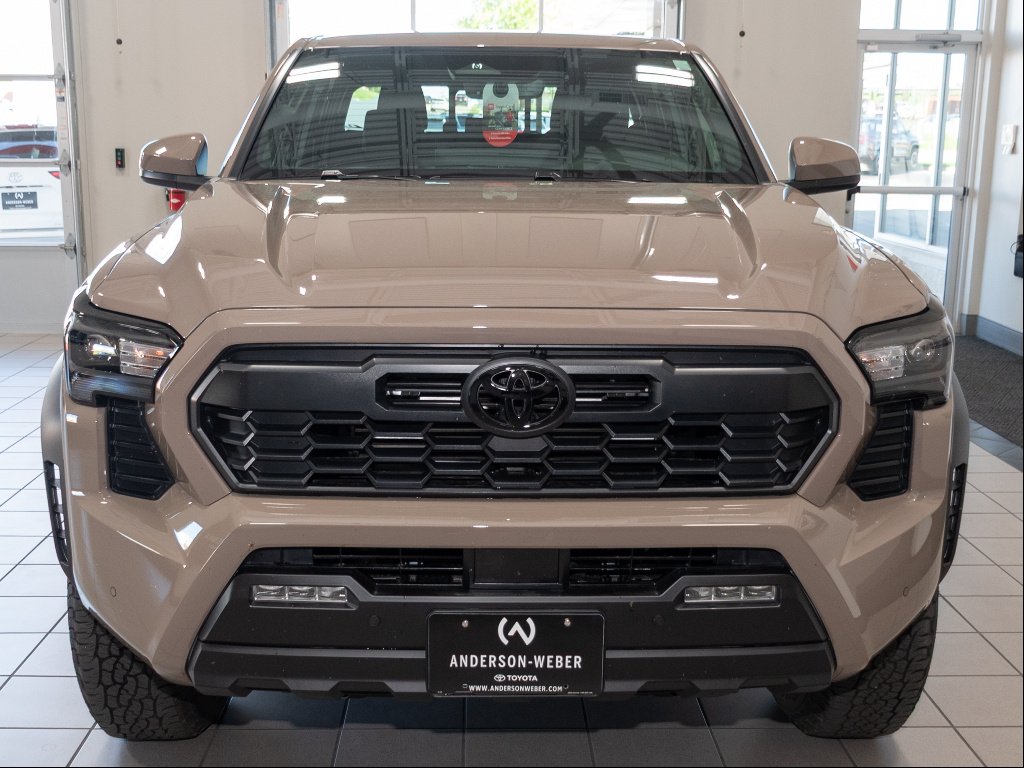 2026 Toyota Tacoma TRD Off Road - Photo 3
