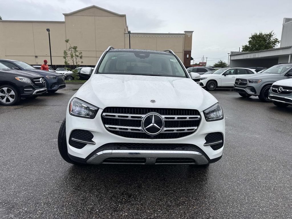 New 2026 Polar White Mercedes-Benz GLE 450 image 2