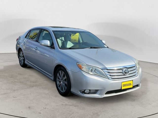 Used 2011 Silver Toyota Limited image 3