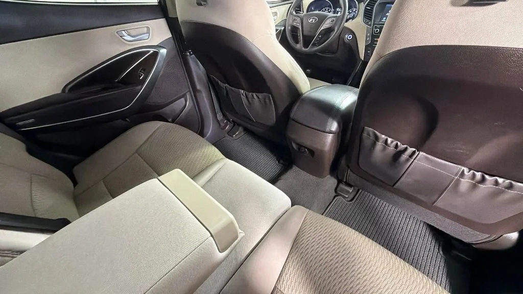Used 2018 Black Hyundai 2.4L image 31