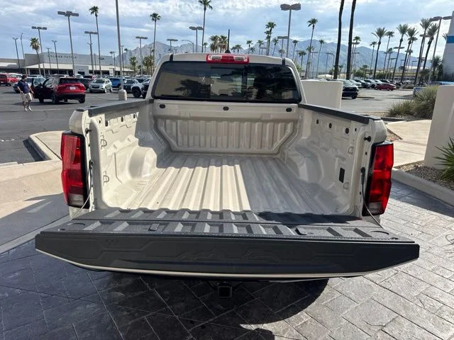 New 2026 White Chevrolet Trail Boss image 6