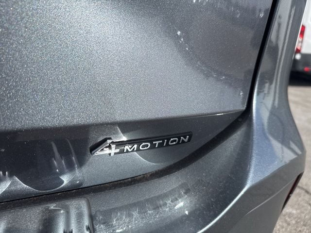 New 2026 Platinum Gray Volkswagen 2.0T SE image 7
