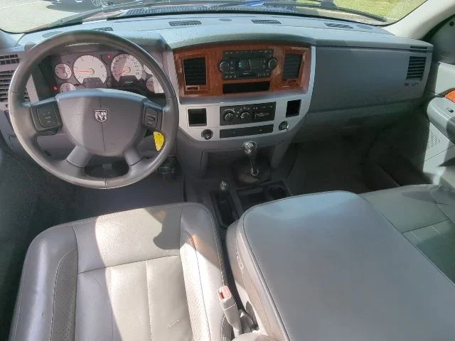 Used 2006 Red Dodge Laramie image 15