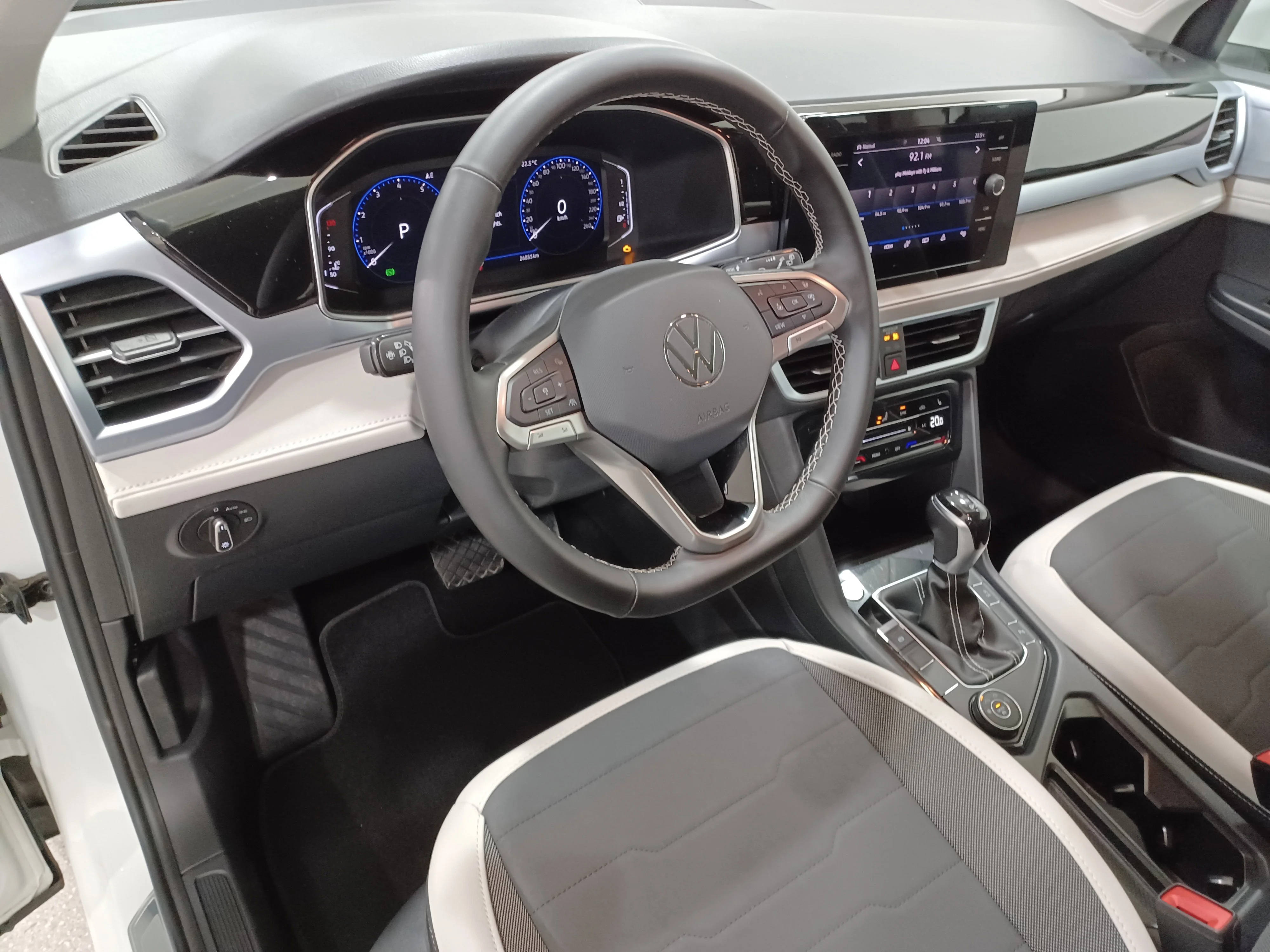 Certified Used 2025 Pure White Volkswagen Comfortline 4Motion*Adaptive Cruise | Remote Start | Htd Seats | Htd Wheel | Blind Spot Detection image 12