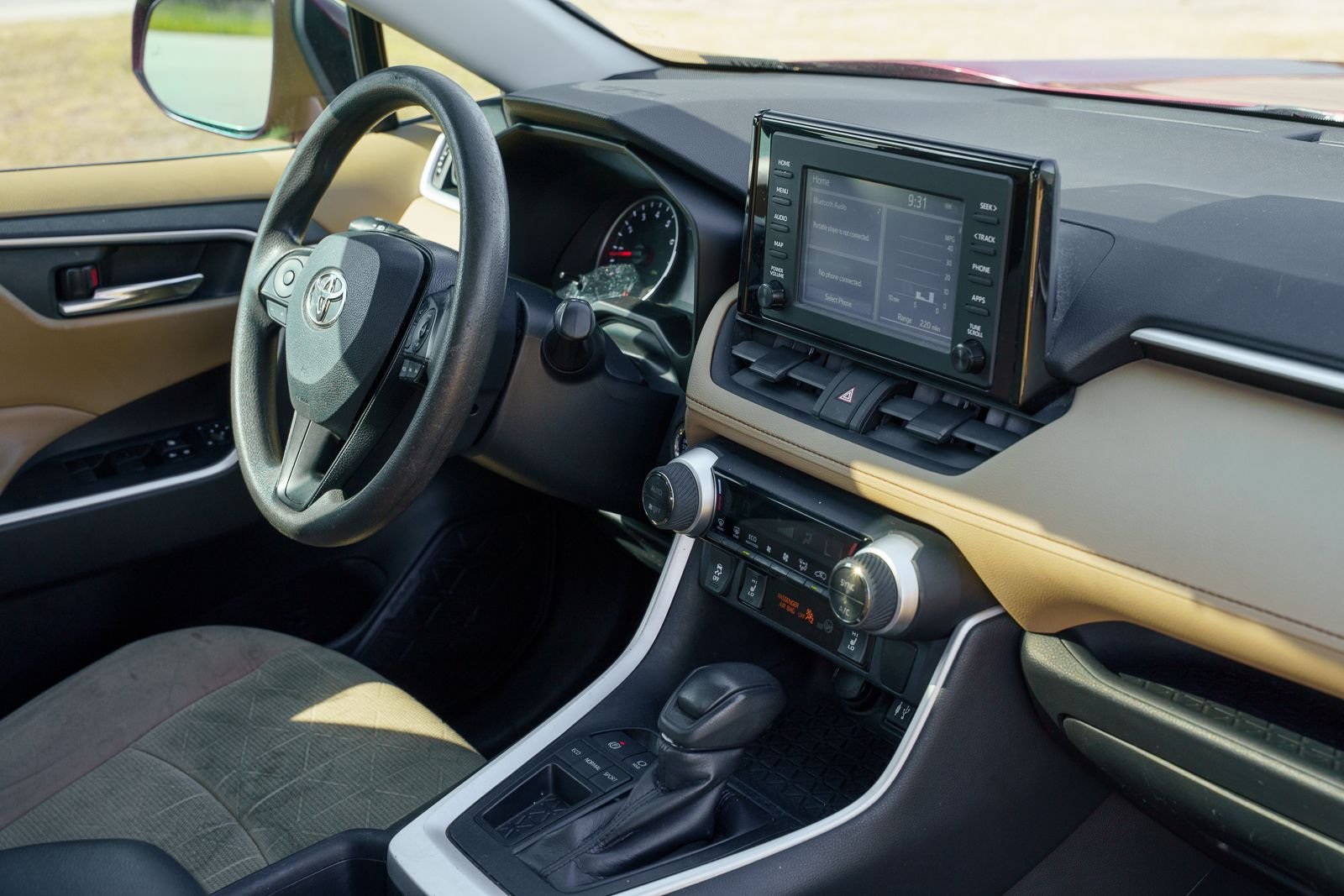 Used 2019 Red Toyota XLE image 11