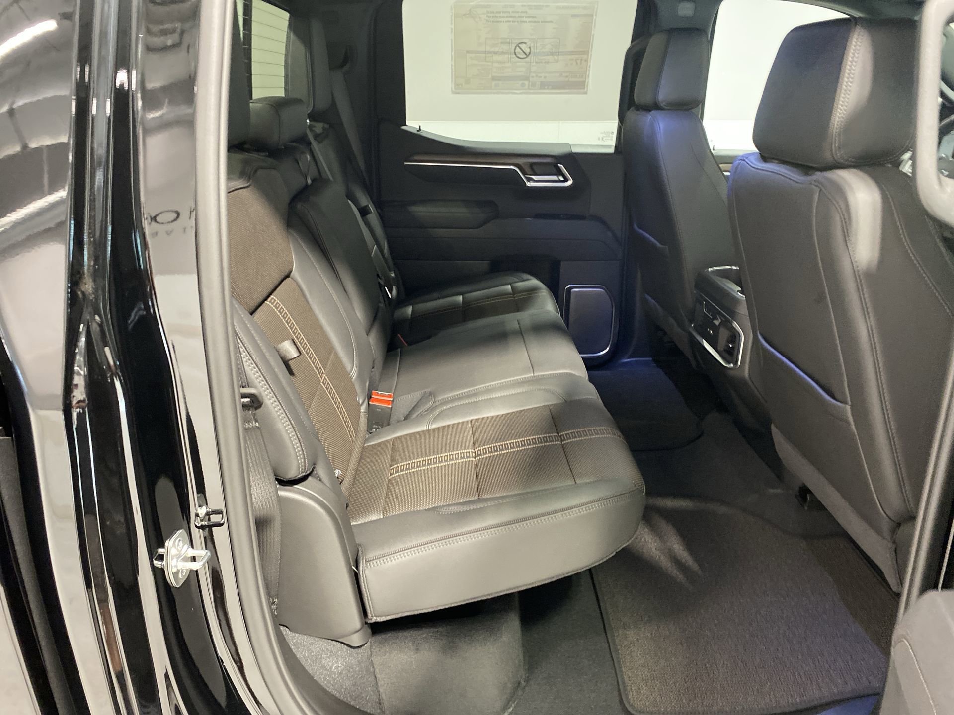 2026 Chevrolet Silverado 1500 High Country - Photo 27