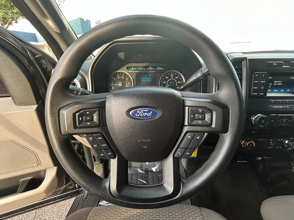 Used 2017 Shadow Black Ford XLT image 14