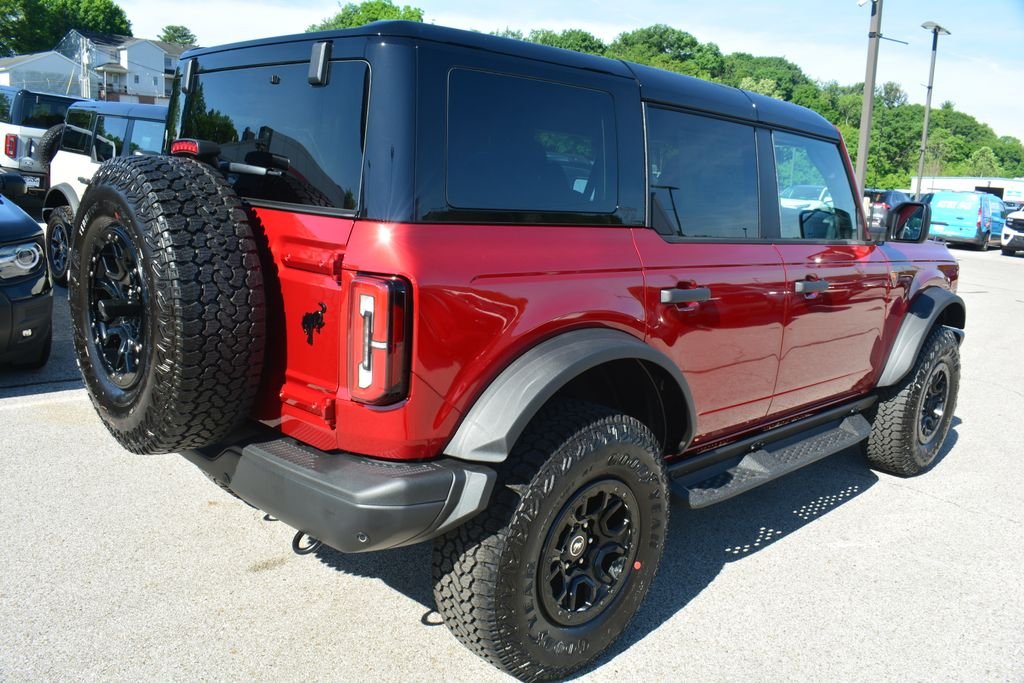 New 2026 Ruby Red Metallic Tinted Clearcoat Ford Badlands® image 3