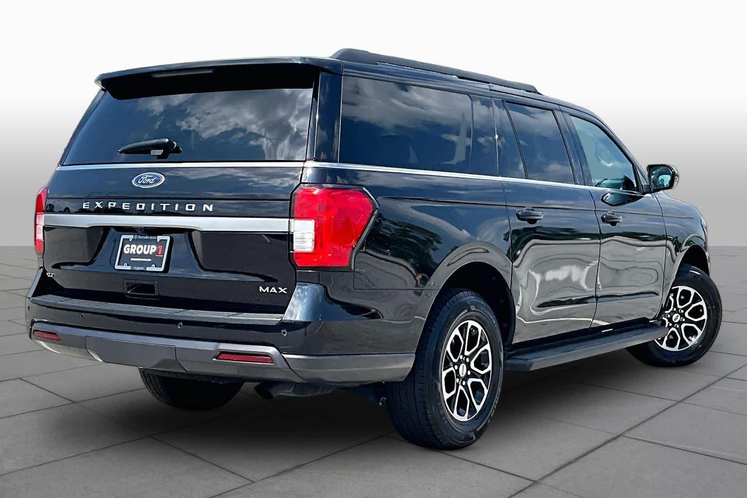 Used 2024 Agate Black Metallic Ford XLT image 13