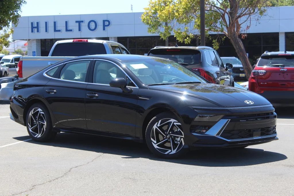 New 2026 Black Hyundai SEL Sport image 1