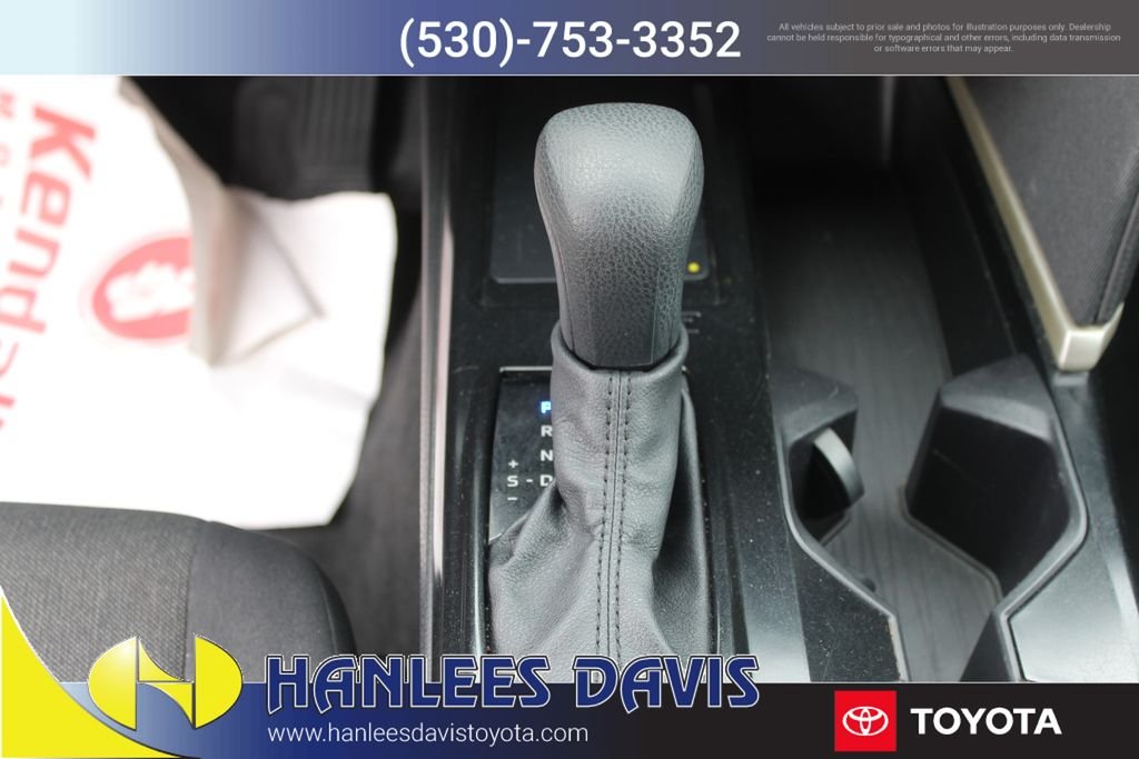 Used 2025  Toyota LE image 19