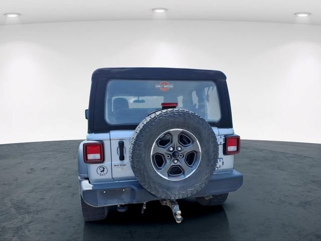 Used 2024 Silver Jeep Sport image 15