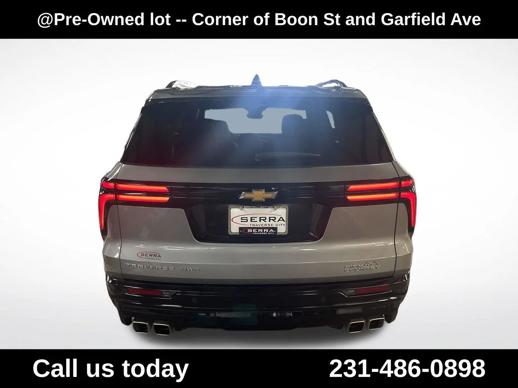 Used 2025 Gray Chevrolet High Country image 4