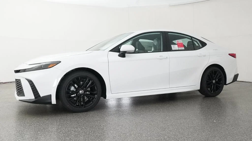 New 2026 Ice Cap Toyota SE image 4