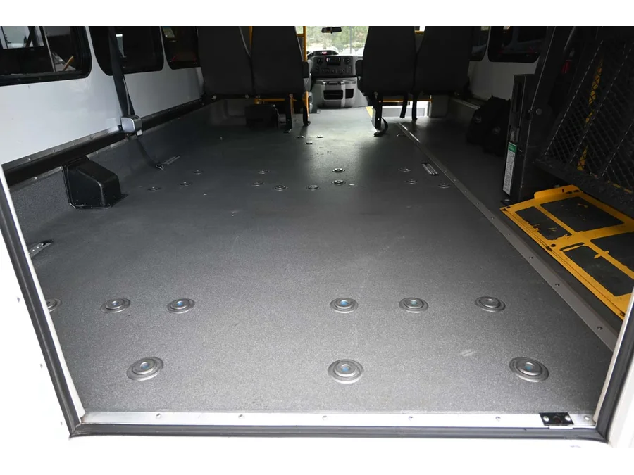 2016 Ford E-Series Cutaway Base - Photo 27