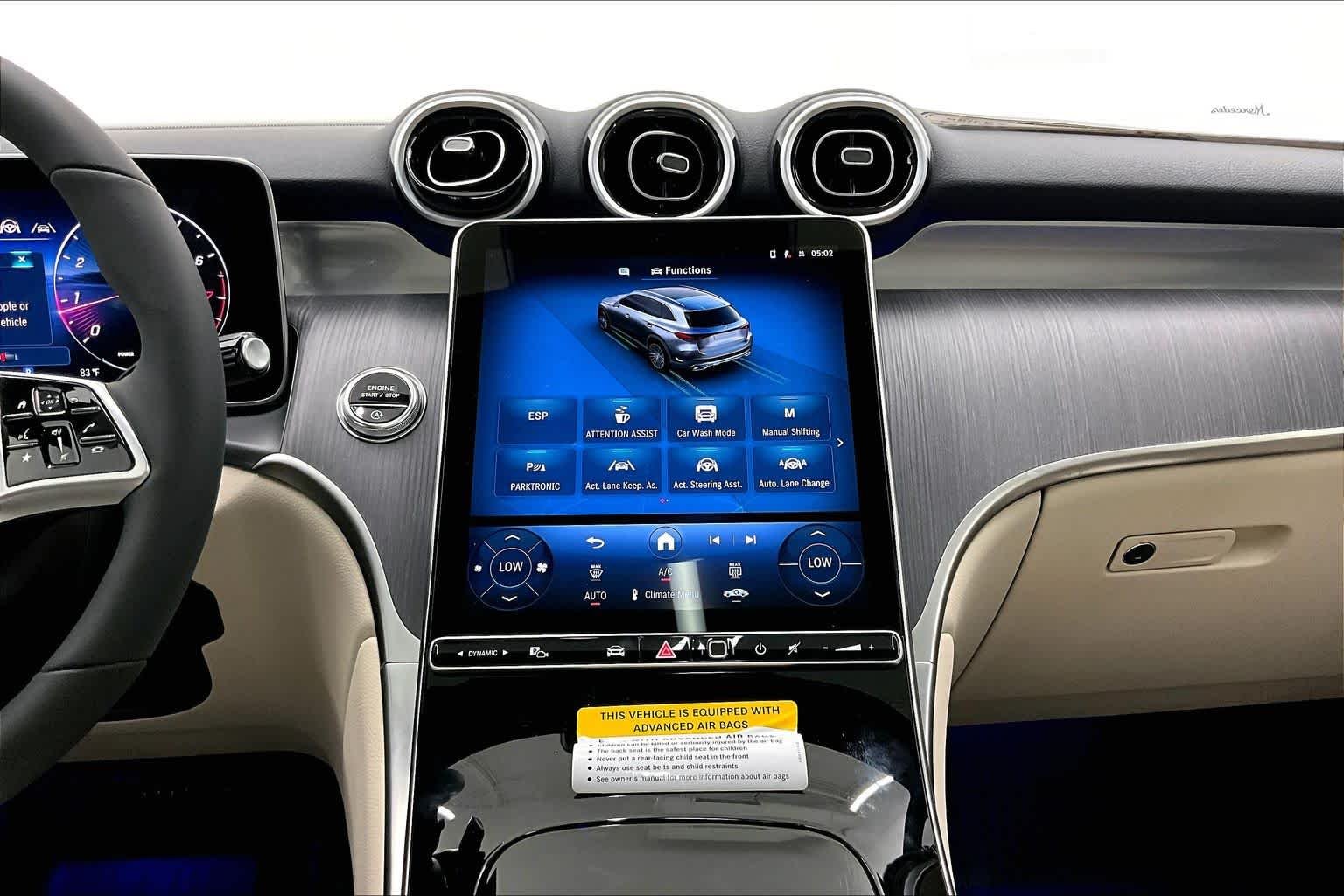 New 2026 Black Mercedes-Benz GLC 300 image 18