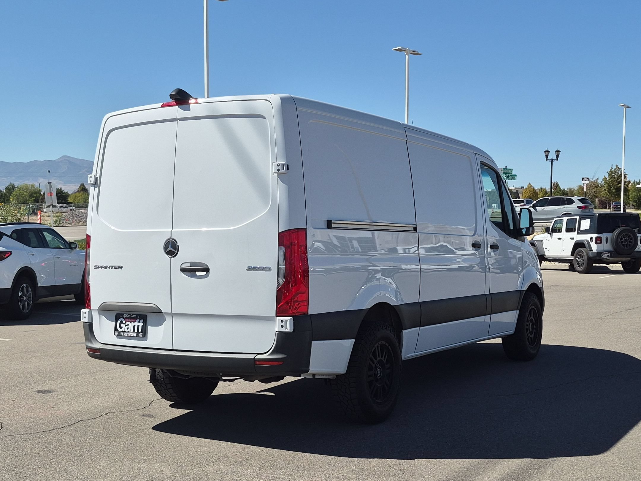 Used 2024 White Mercedes-Benz Cargo 144 WB image 3