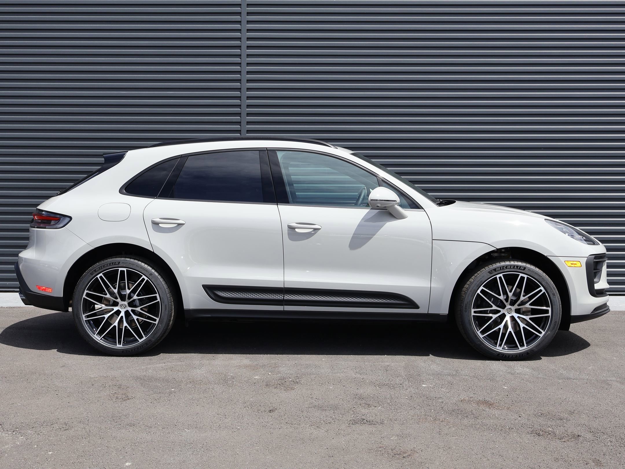 New 2026 Chalk Porsche  image 8
