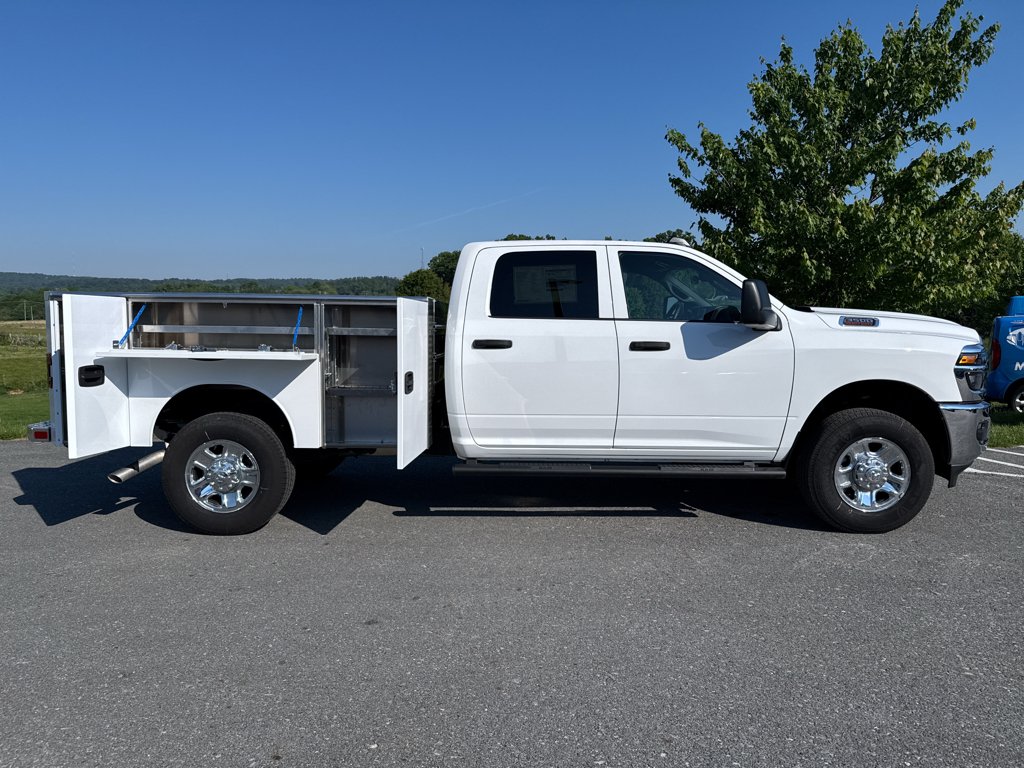 New 2026 Bright White Clear-Coat Exterior Paint RAM Tradesman image 3
