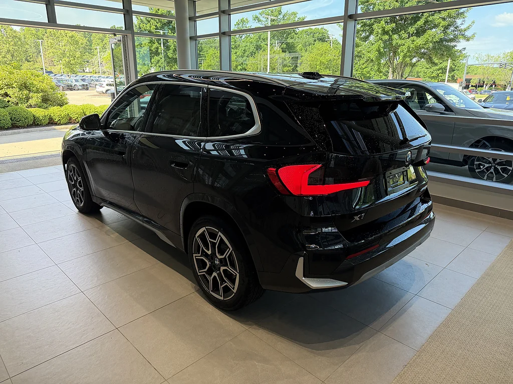 New 2026 Black Sapphire Metallic BMW xDrive28i image 4