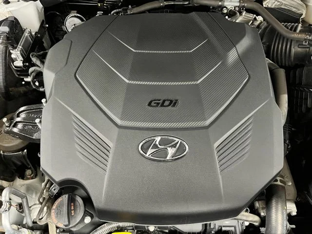 Used 2023 White Hyundai Limited image 23