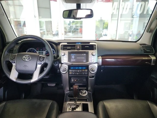 Certified Used 2016  Toyota Limited image 20