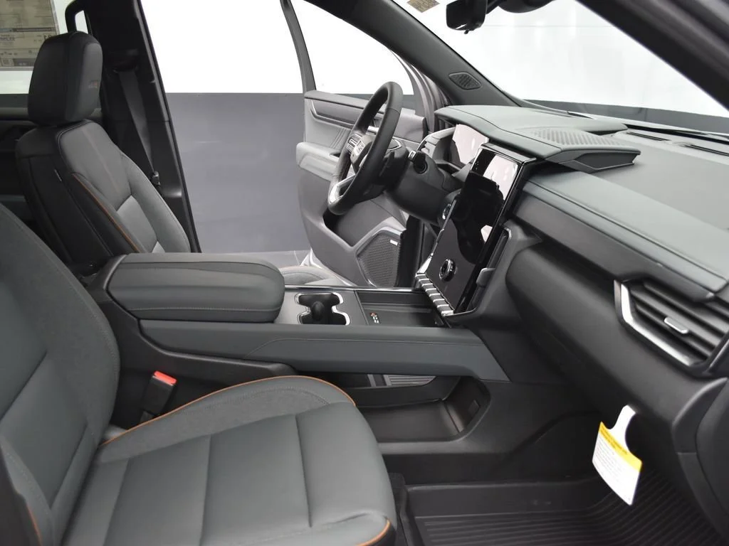 2026 GMC Acadia AT4 - Photo 19