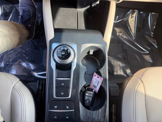 Used 2020 Magnetic Ford Titanium image 22