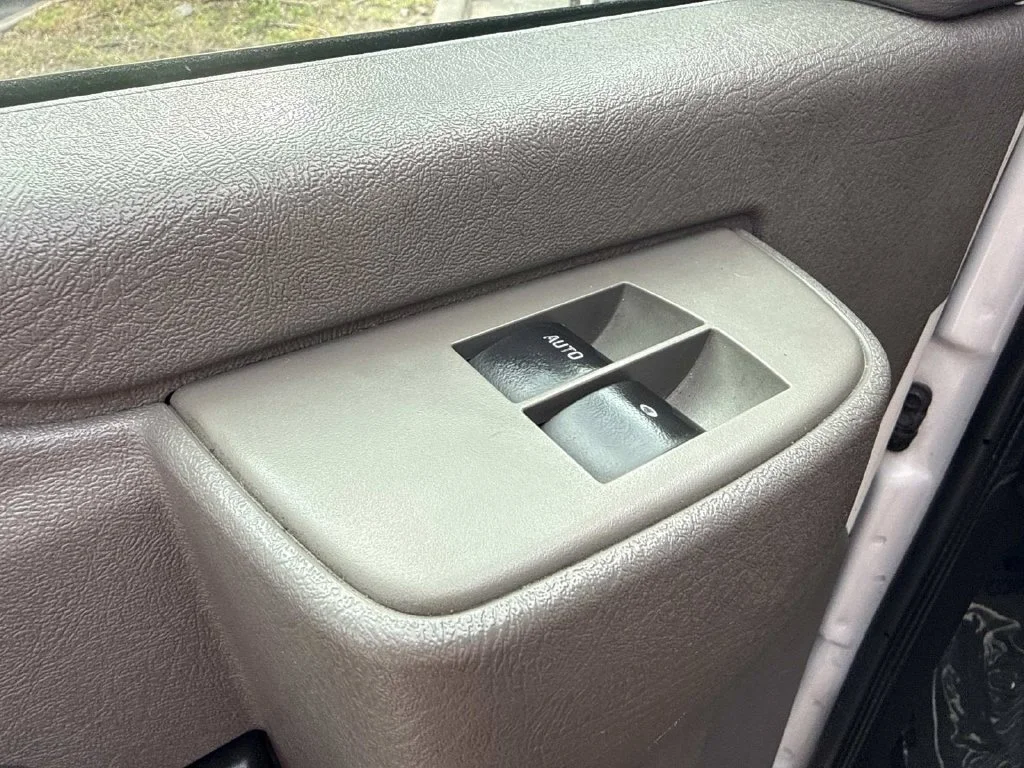 Used 2016 White Chevrolet LT image 18
