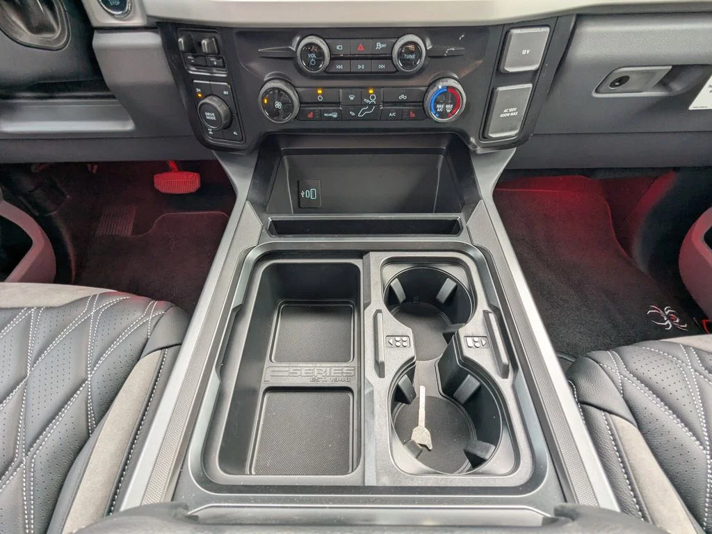 2026 Ford F-250 Super Duty XLT - Photo 24