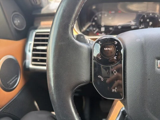 Used 2020 Black Land Rover HSE Luxury image 8