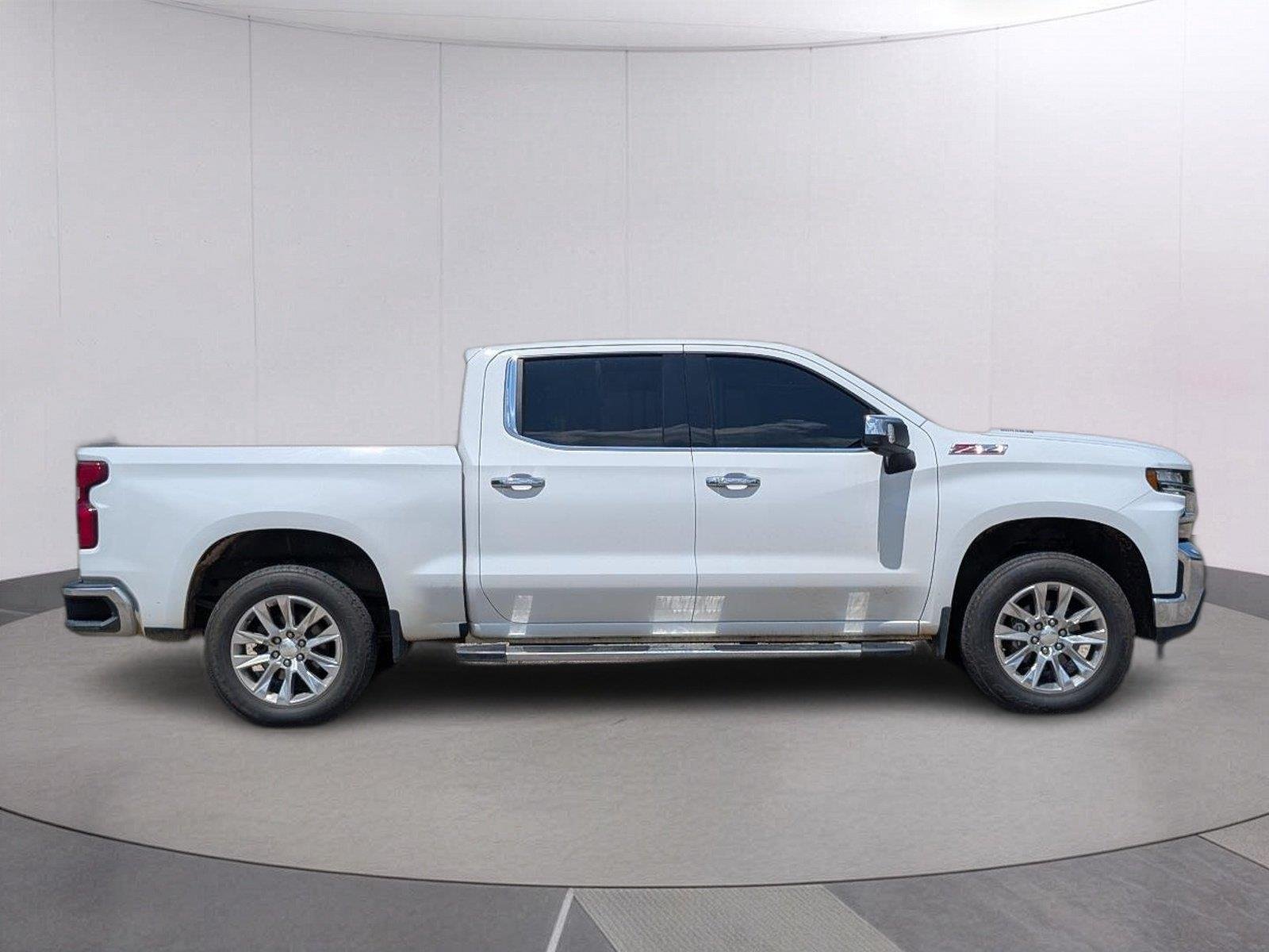 Used 2021 SUMMIT WHITE Chevrolet LTZ image 7
