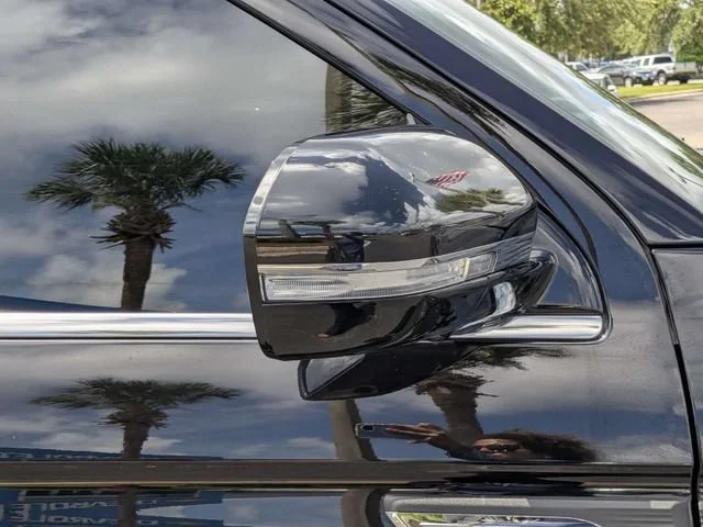 Used 2022 Infinite Black Lincoln Standard image 9