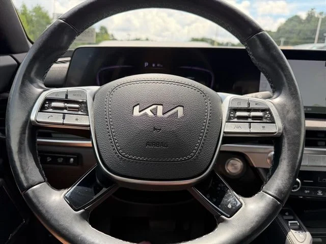 Used 2024 Green Kia EX X-Line image 20
