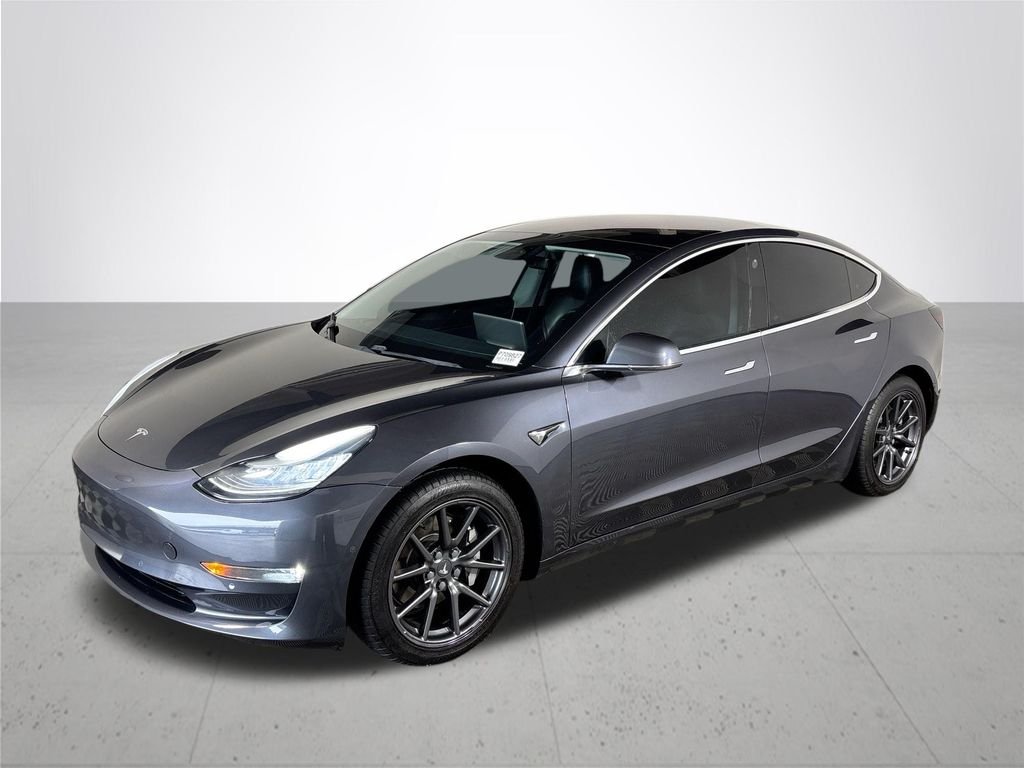 Used 2018  Tesla Performance image 2