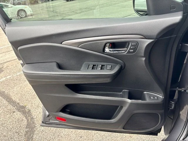 Used 2022  Honda Special Edition image 20