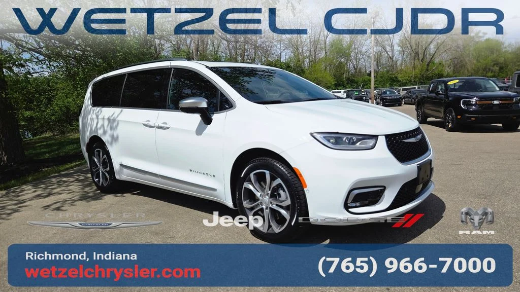 2026 Chrysler Pacifica Pinnacle AWD's photo