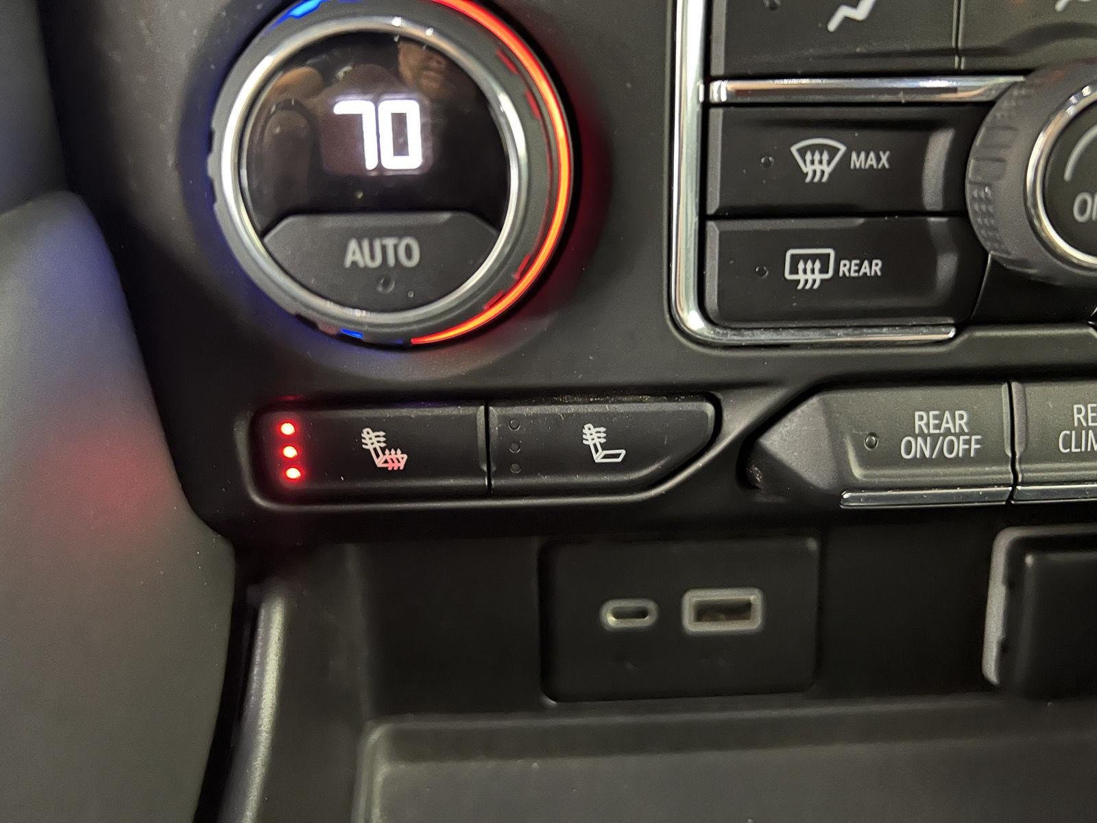 Used 2022 Summit White Chevrolet RST image 18