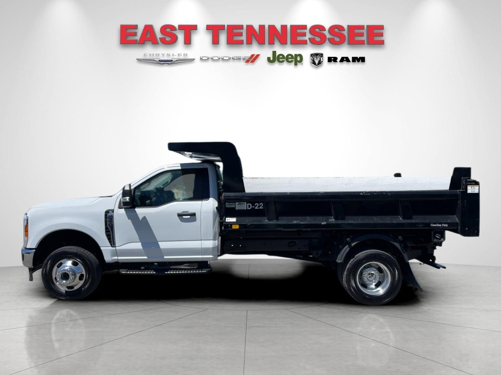 Used 2023 White Ford XL image 6