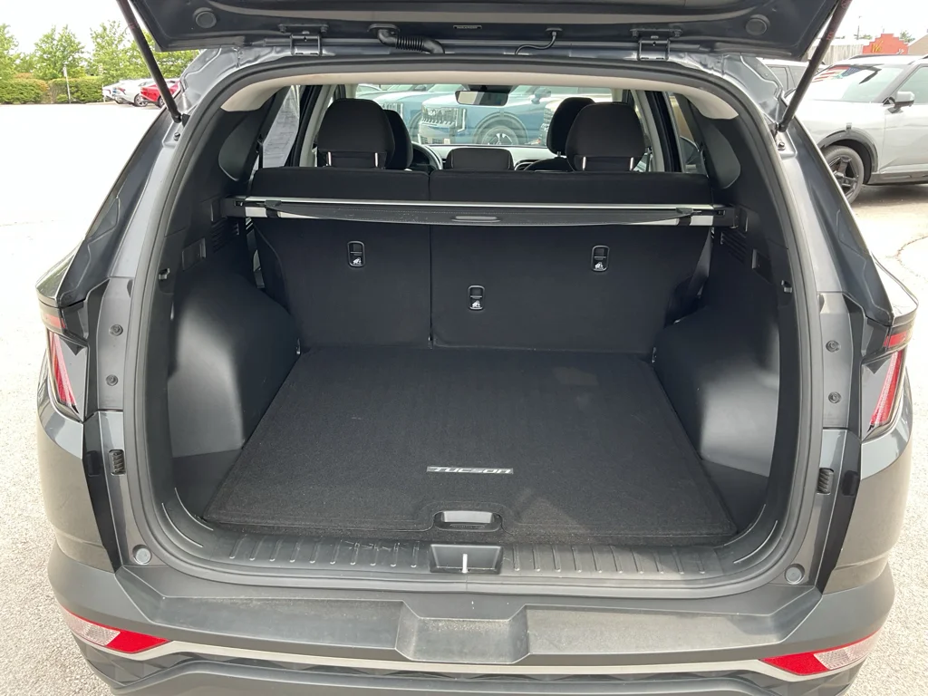 Used 2022 Portofino Gray Hyundai SEL image 16