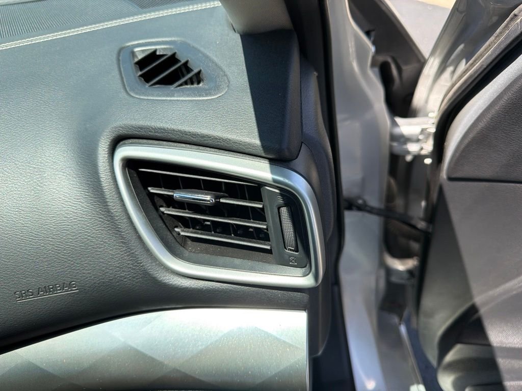 Used 2019 Silver Nissan 3.5 SV image 17