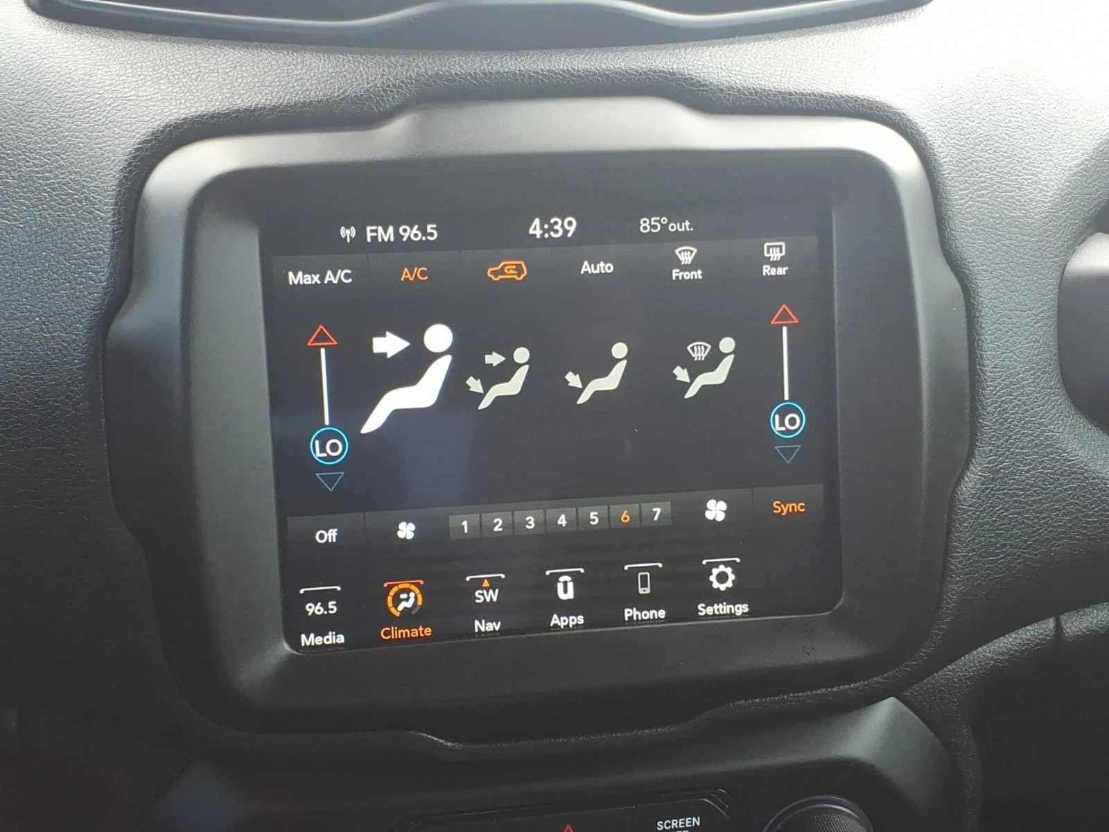 Used 2023 Slate Blue Jeep Latitude image 20