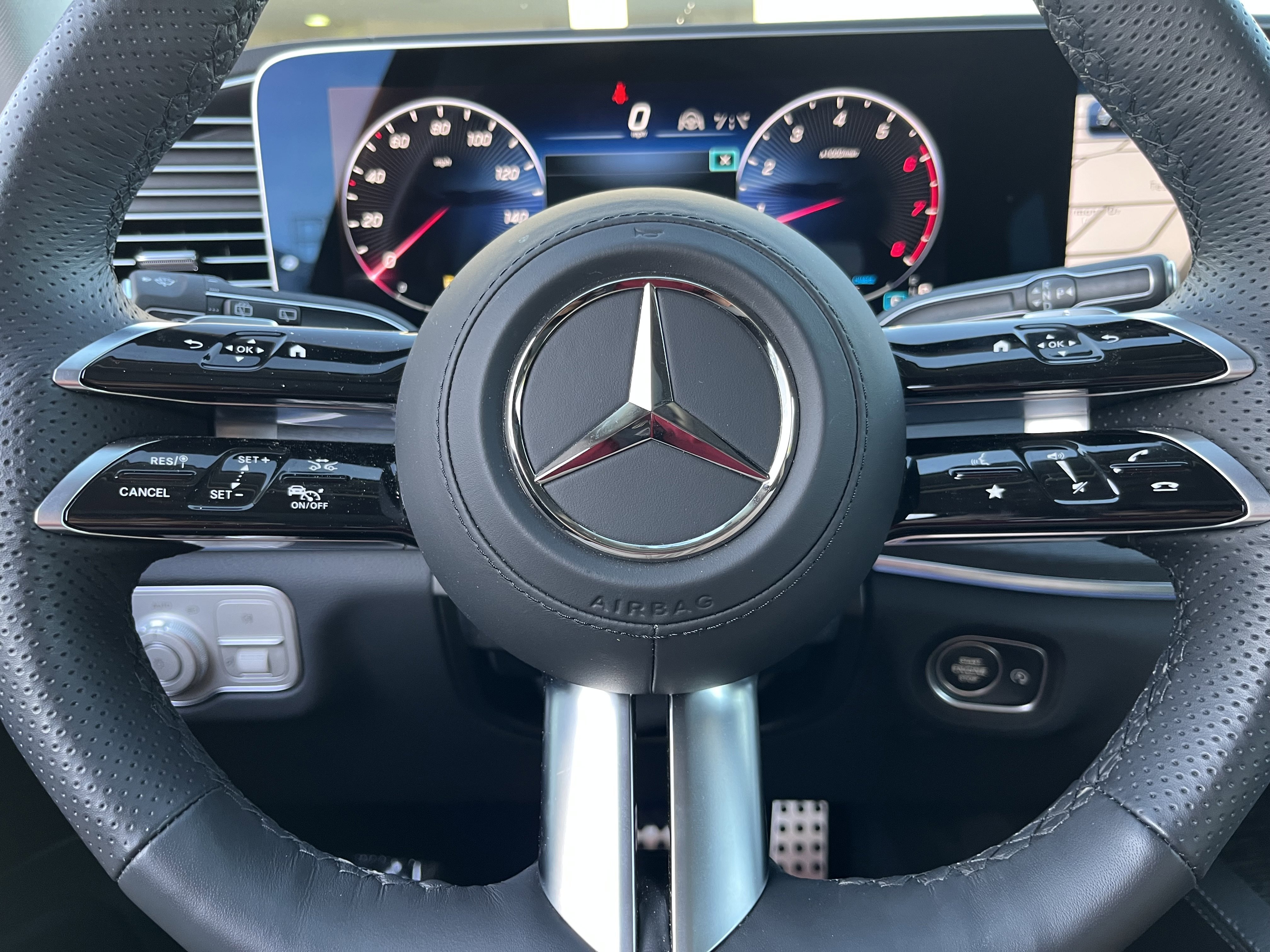 New 2026 CIRRUS SILVER Mercedes-Benz GLS 450 image 25